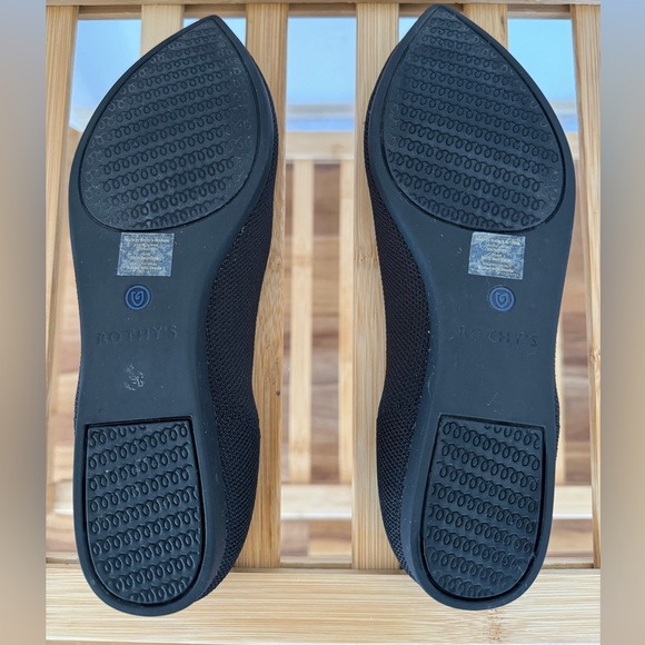 Rothy’s The Point Flat in Black Solid - Picture 8 of 8